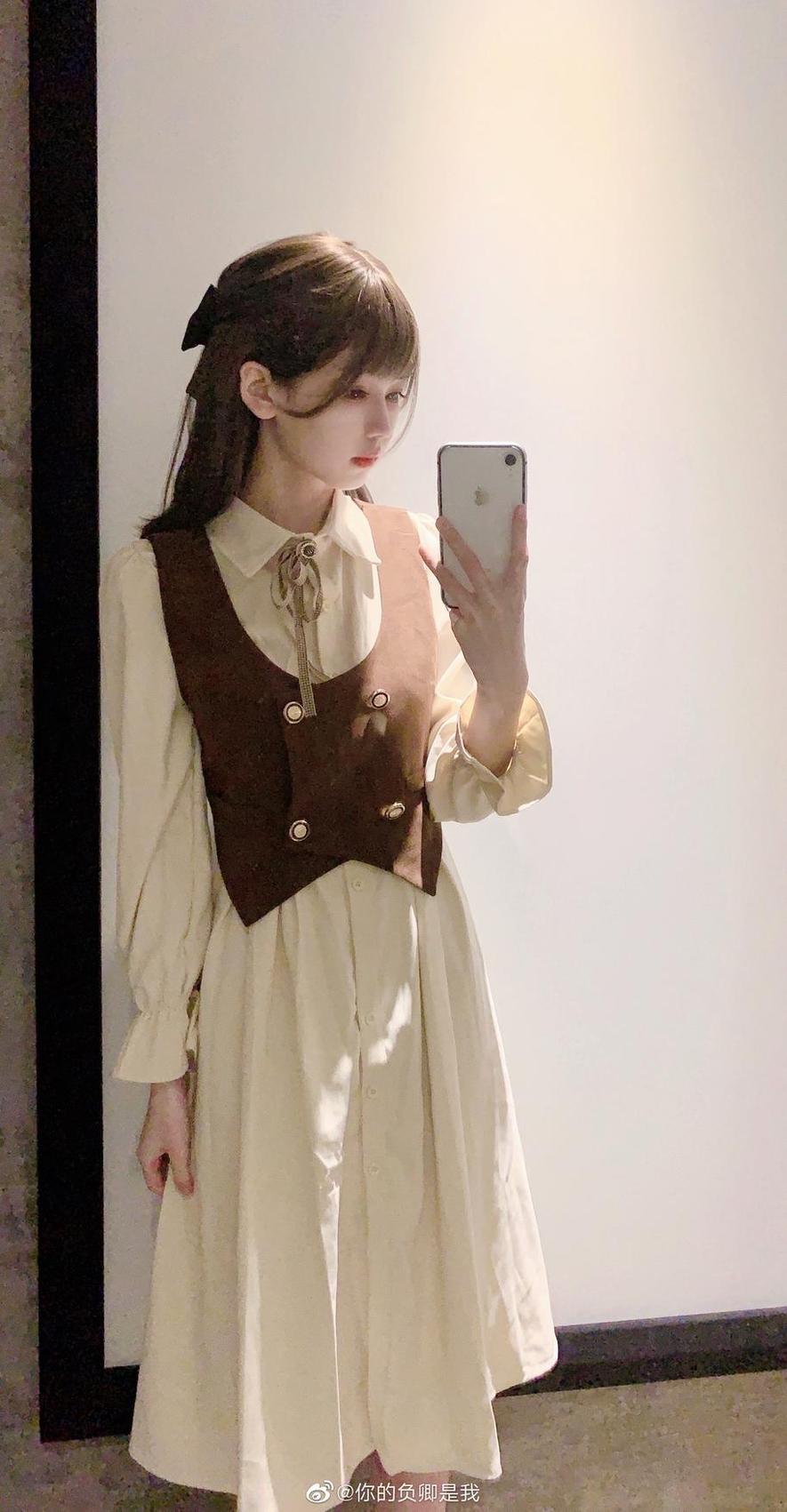 你的负卿cosplay精华一网打尽，完美图集等你拿。